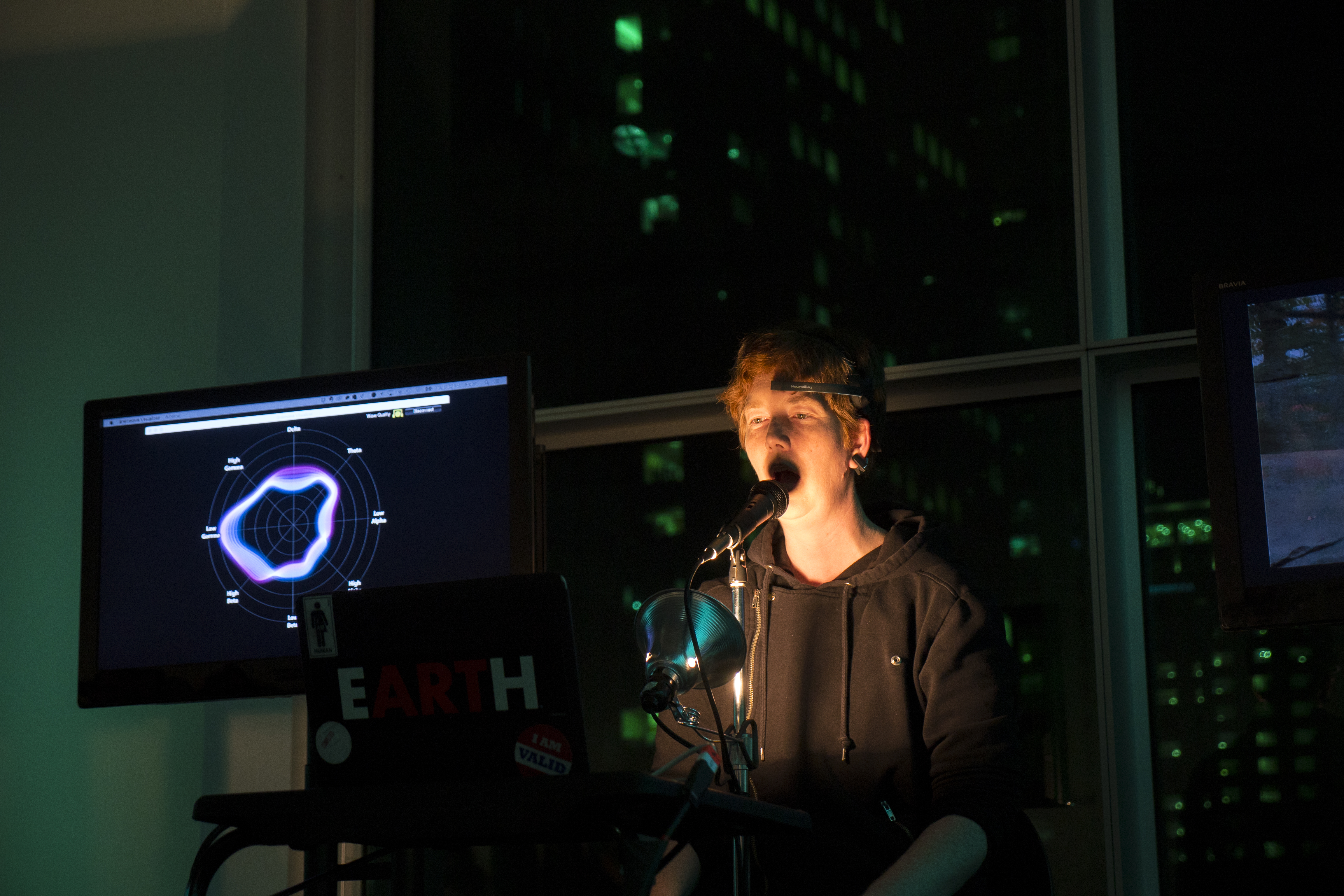 aper_ture- admitting the light+011