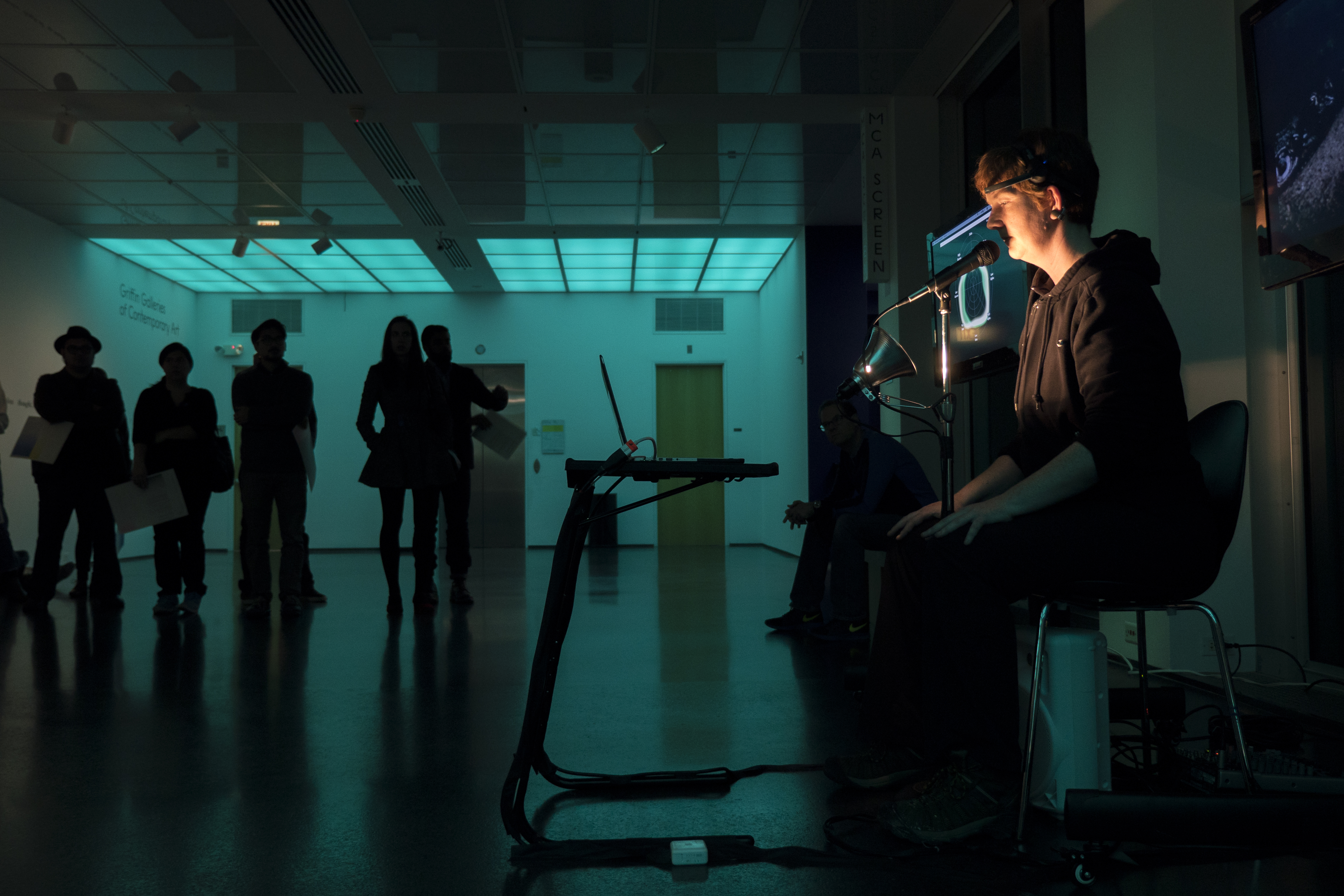 aper_ture- admitting the light+013